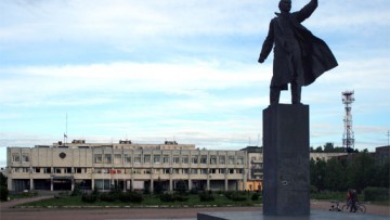 Кировск Ленинградской области, памятник Ленину