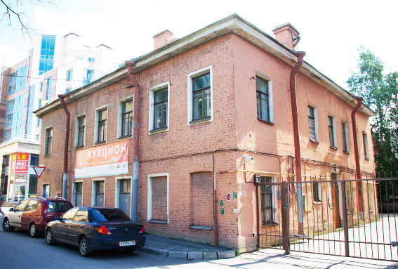 Здание на Ждановской улице, 10