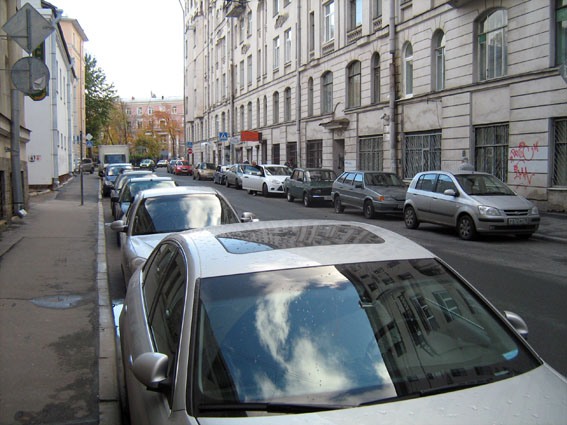 Волоколамский переулок в Санкт-Петербурге