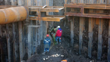 Строительство Пироговского тоннеля, течь