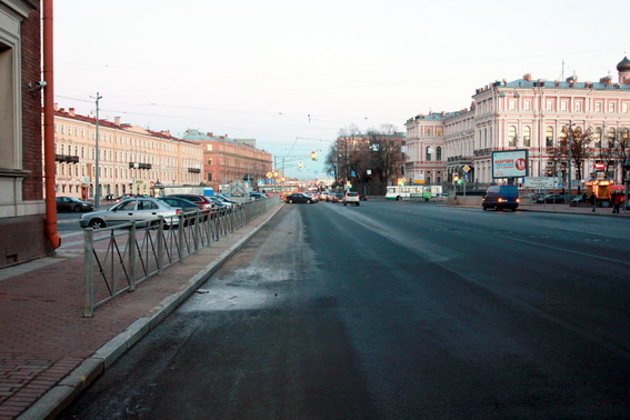 Улица Труда после демонтажа спуска