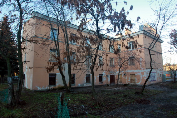 Улица Ивана Черных, 25, со двора