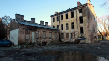 Заброшенный дом на улице Ивана Черных, 27