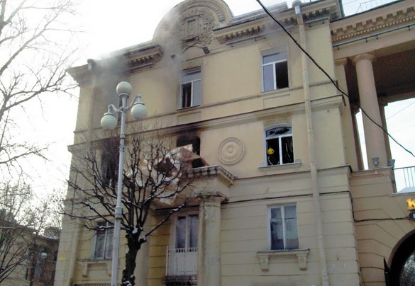 Пожар на Привокзальной площади, Широкой улице, 26, в Пушкине