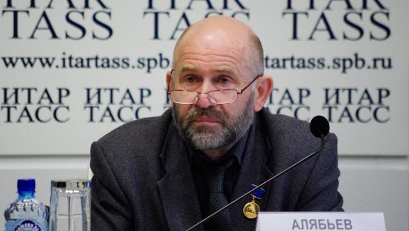 Алябьев Анатолий Николаевич, вице-президент Санкт-Петербургской федерации биатлона, двукратный олимпийский чемпион по биатлону