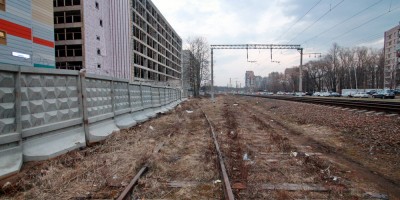 Коломяжский проспект, железная дорога к Приморской овощебазе, паркинги