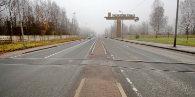 Рябовское шоссе, железнодорожный переезд