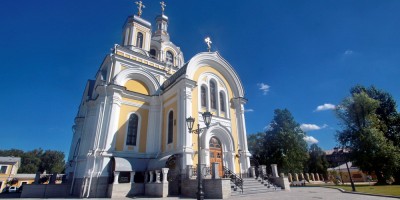 Свято-Троицкая церковь киновии Александро-Невской лавры