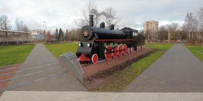 Петергоф, сквер Военных Железнодорожников, паровоз