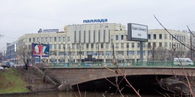 Красногвардейская площадь, бизнес-центр Паллада, Комаровский мост