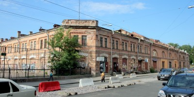 Мытный двор на проспекте Бакунина