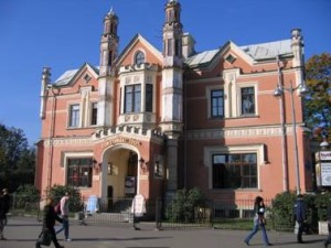Особняк Салтыковых у метро Черная Речка, улица Савушкина
