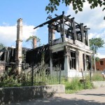 Гатчина, улица Чкалова, сгоревший дом