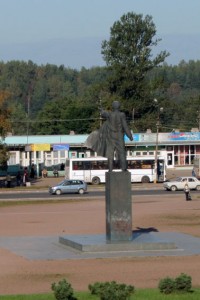 Кировск Ленинградской области, памятник Ленину
