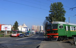 Коломяжский проспект, железнодорожный переезд у станции Новая Деревня