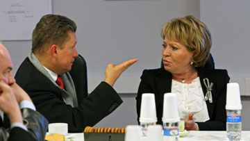 Глава Газпрома Алексей Миллер и губернатор Валентина Матвиенко