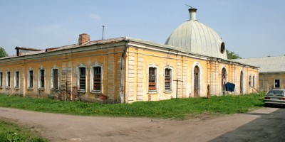 Нижние конюшни в Пушкине, корпус во дворе