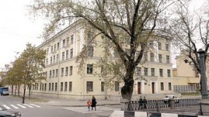 Школа № 243 на улице Союза Печатников, 1, набережной Крюкова канала, 5а