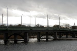 Большой Петровский мост через Малую Невку