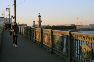 Дворцовый мост, решетка
