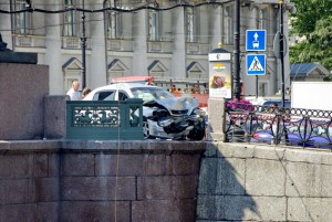 ДТП, авария на Аничковом мосту