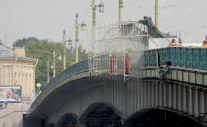 Реставрация перил литейного моста