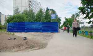 Строительство магазина в сквере на Камышовой