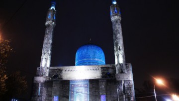 Подсветка соборной мечети на Кронверкском проспекте, 7