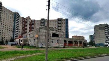Проспект Пятилеток, 16, недостроенный торговый центр