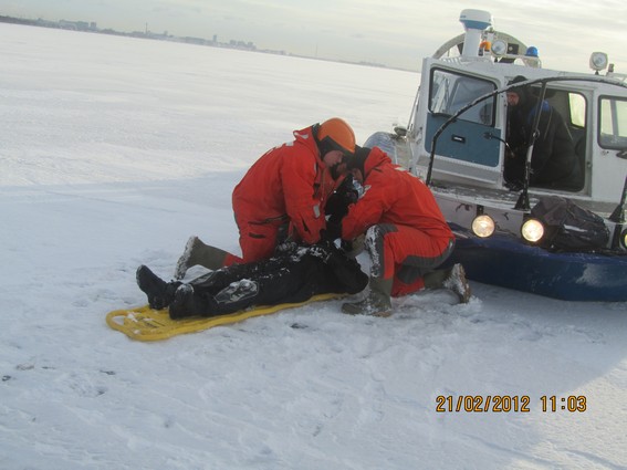 Учения в Финском заливе. Спасение рыбаков