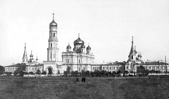 Колокольня Воскресенского Новодевичьего монастыря на Московском проспекте