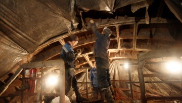 Устранение протечек в эскалаторном тоннеле Невского проспекта
