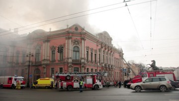 Пожар во дворце Белосельских-Белозерских возник из-за замкнувшей проводки