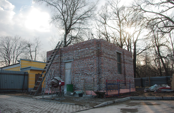 Строительство колокольни при Благовещенской церкви на Приморском проспекте, 79
