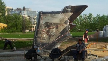 Памятник блокадным футболистам на Крестовском