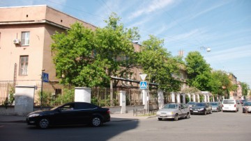 Фабрика Крупской покинет площадку на Социалистической улице