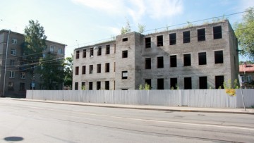 Улица Трефолева, 10, заброшенное здание общежития Горэлектротранса