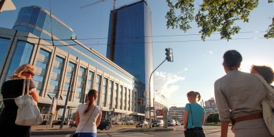 Площадь Конституции, Лидер-тауэр