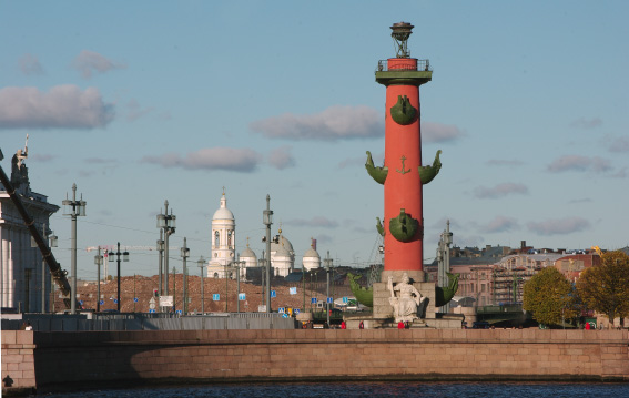 Стрелка Васильевского острова, вид на стройку «Набережной Европы»
