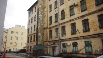 Здание на Заставской, 25 рядом с бизнес-центром «Авиатор»