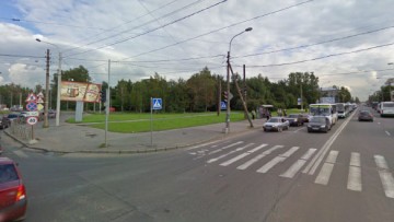 Пересечение Ириновского проспекта и улицы Коммуны