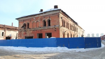 Историческое здание за Варшавским вокзалом