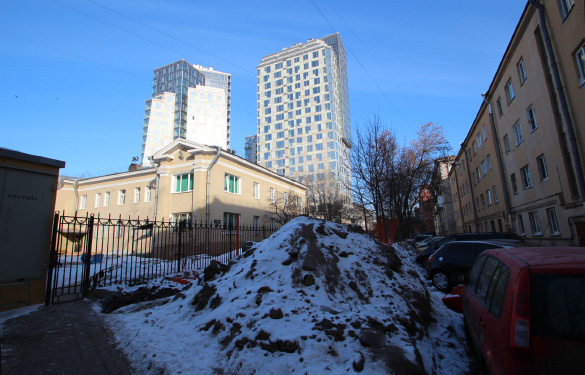 Высотный жилой комплекс «Космос» на проспекте Юрия Гагарина, 7