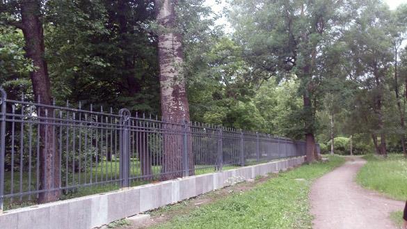 Забор на Каменном острове, парк