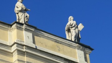 Скульптуры на базилике Святой Екатерины