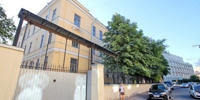Парадная улица, дом 8, литера А, химическая лаборатория Парадная улица, дом 8, литера А, химическая лаборатория