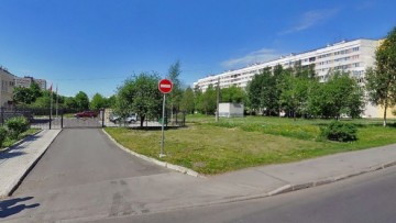 Сквер на углу Ветеранов и Тамбасова