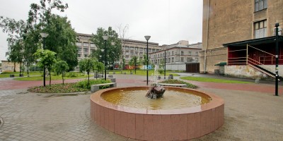 Сквер у площади Стачек, фонтан