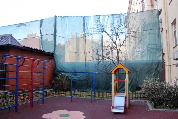 Детская площадка на Большой Зелениной