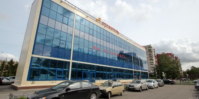 Торговый центр Строитель на Дачном проспекте, 20, корпус 2